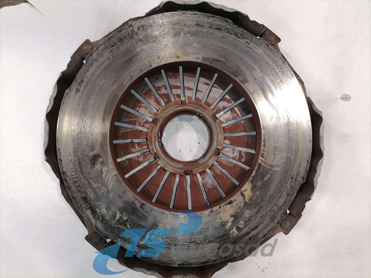 Scania clutch cover 574867 - Sankaba ir dalys - Sunkvežimis: foto 3 Scania clutch cover 574867 - Sankaba ir dalys - Sunkvežimis: foto 3