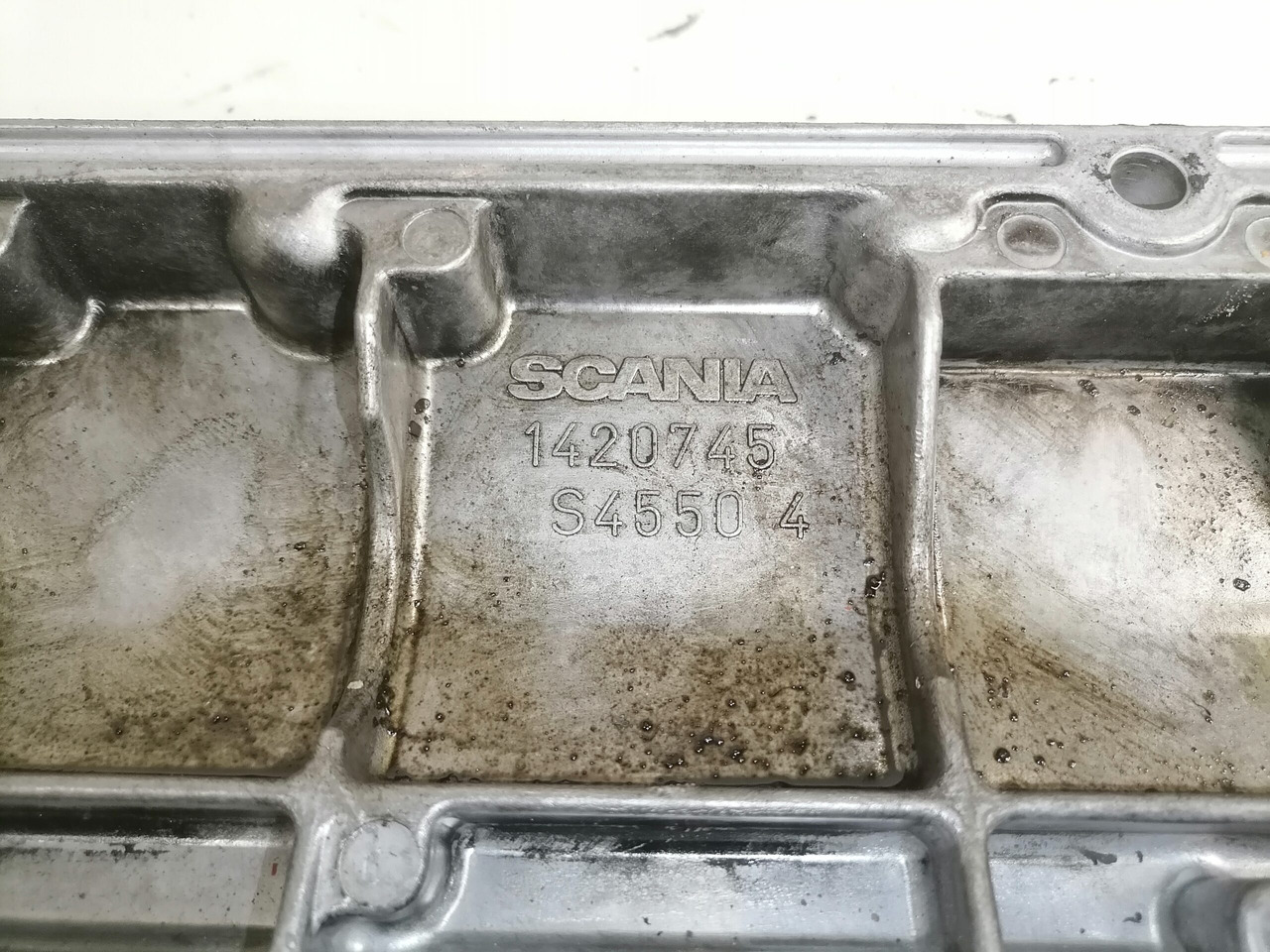 Scania engine side cover 1420745 - Variklis ir dalys - Sunkvežimis: foto 3 Scania engine side cover 1420745 - Variklis ir dalys - Sunkvežimis: foto 3