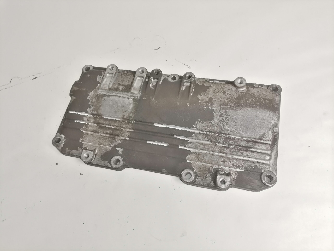 Scania engine side cover 1420745 - Variklis ir dalys - Sunkvežimis: foto 1 Scania engine side cover 1420745 - Variklis ir dalys - Sunkvežimis: foto 1