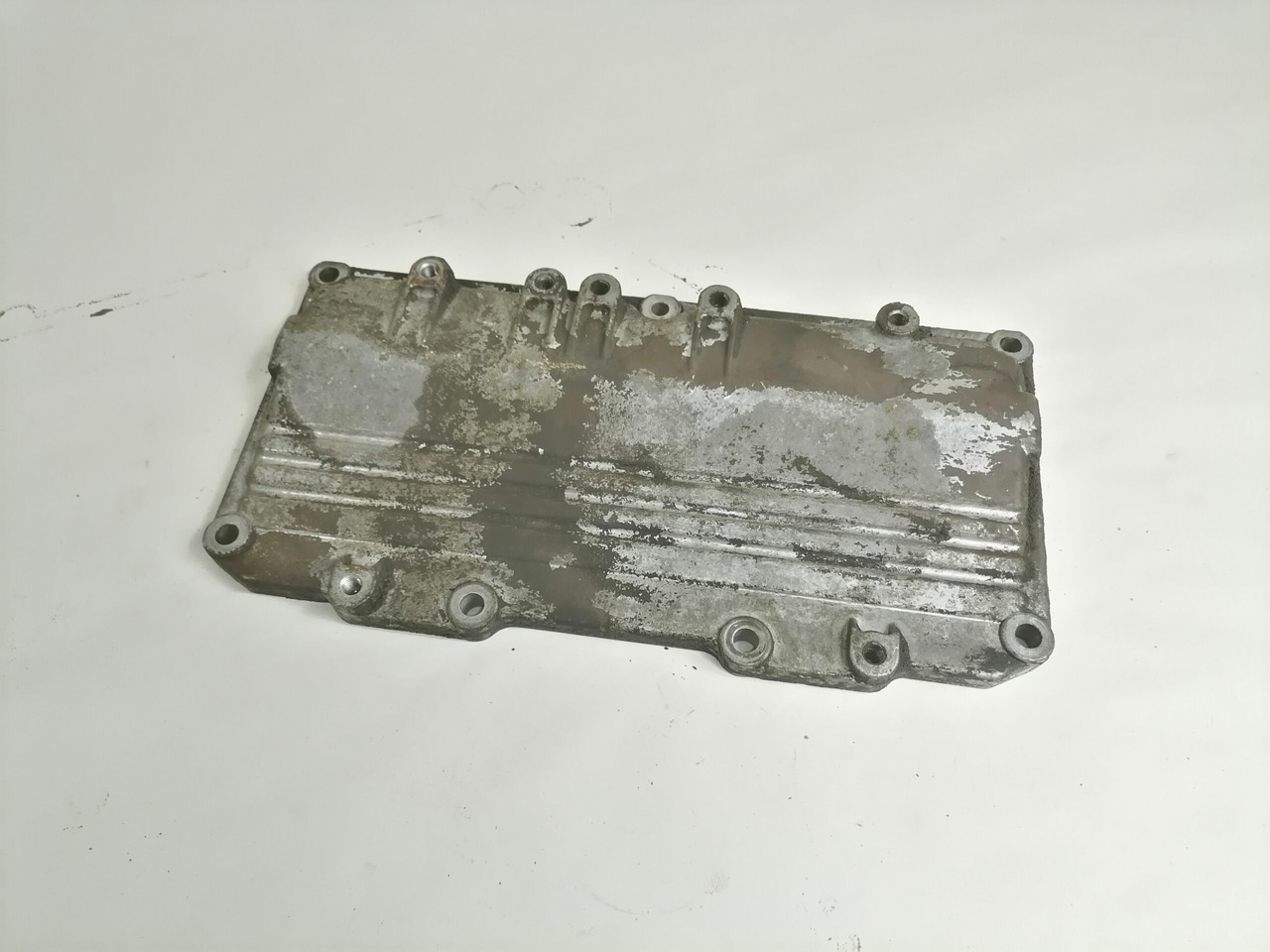 Scania engine side cover 1420745 - Variklis ir dalys - Sunkvežimis: foto 1 Scania engine side cover 1420745 - Variklis ir dalys - Sunkvežimis: foto 1