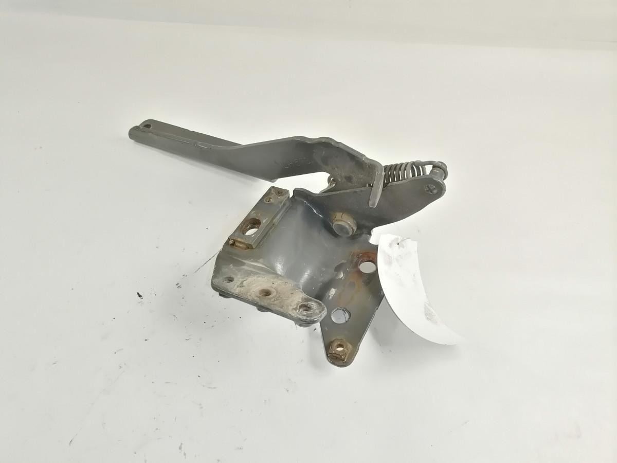 Scania lower grille carrier hinge 1785546 - Grotelės - Sunkvežimis: foto 2 Scania lower grille carrier hinge 1785546 - Grotelės - Sunkvežimis: foto 2