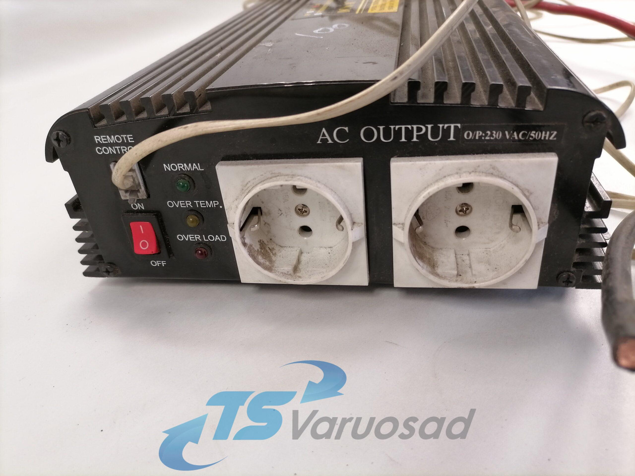 Universaalne Voltage converter A1700W24V - Elektros sistema - Sunkvežimis: foto 2 Universaalne Voltage converter A1700W24V - Elektros sistema - Sunkvežimis: foto 2