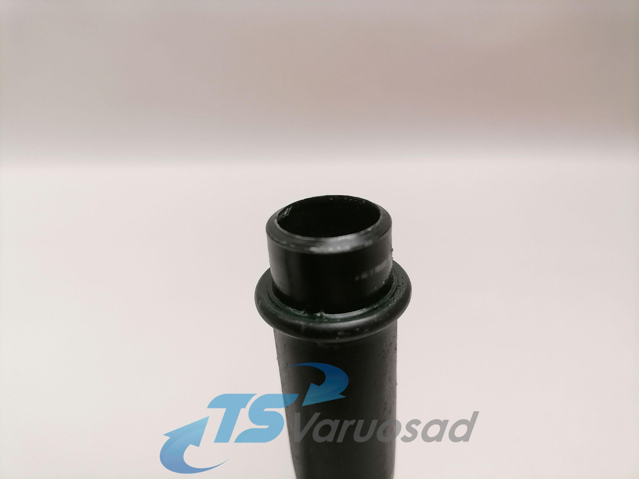 Volvo A/C pipe 20498305 - Šildymas/ Ventiliacija - Sunkvežimis: foto 2 Volvo A/C pipe 20498305 - Šildymas/ Ventiliacija - Sunkvežimis: foto 2