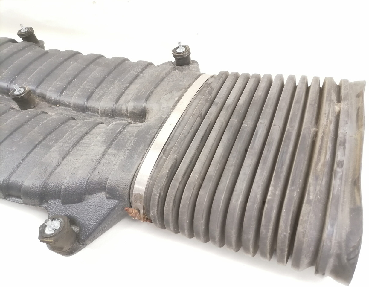 Volvo Air intake 8149814 - Oro įsiurbimo sistema - Sunkvežimis: foto 2 Volvo Air intake 8149814 - Oro įsiurbimo sistema - Sunkvežimis: foto 2