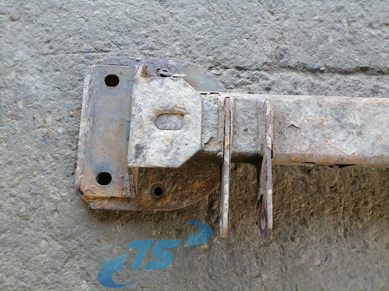 Volvo Air spring bracket 20571692 - Pneumatinė pakaba - Sunkvežimis: foto 4 Volvo Air spring bracket 20571692 - Pneumatinė pakaba - Sunkvežimis: foto 4
