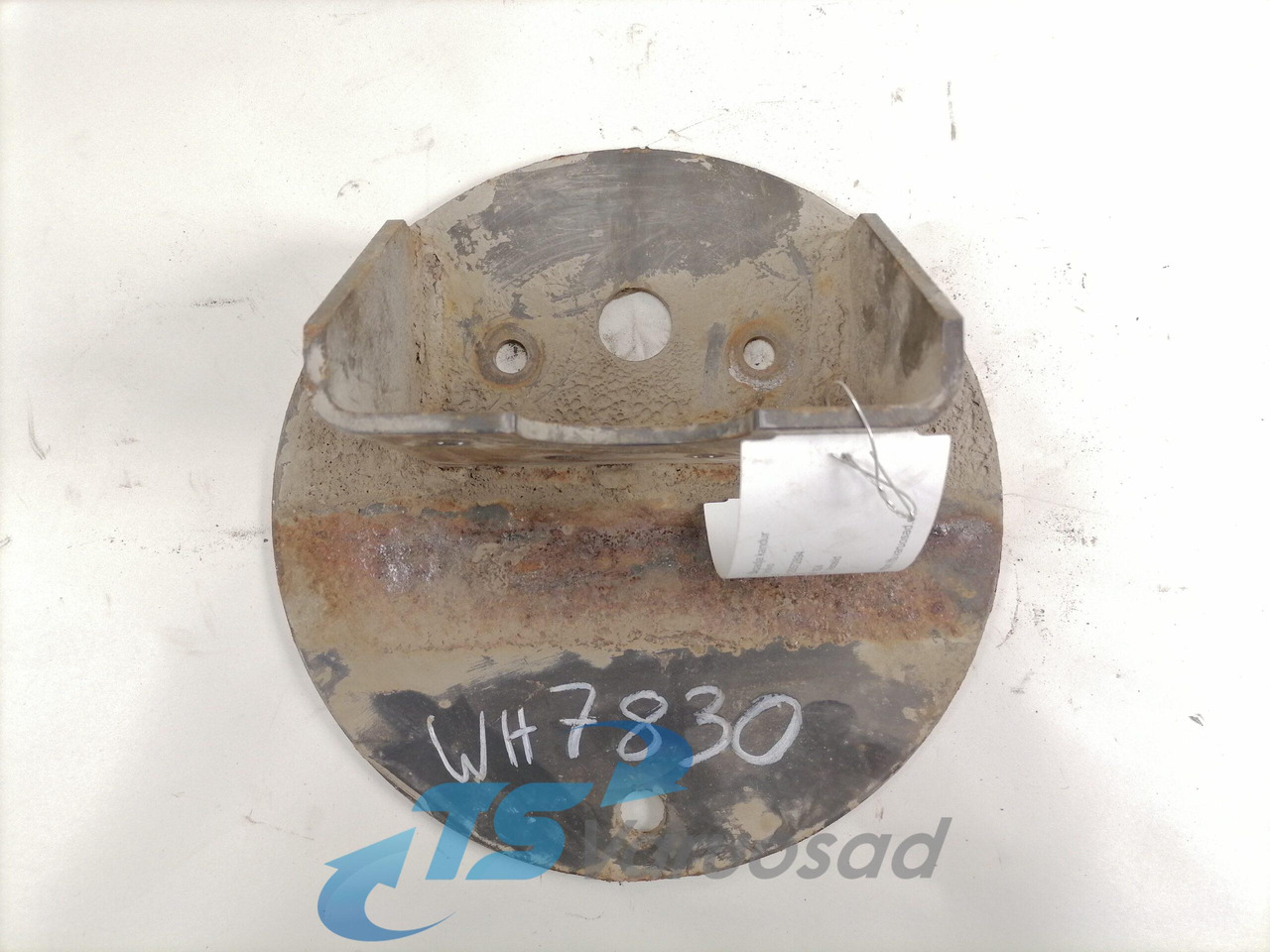 Volvo Air spring bracket 20572894 - Pneumatinė pakaba - Sunkvežimis: foto 2 Volvo Air spring bracket 20572894 - Pneumatinė pakaba - Sunkvežimis: foto 2