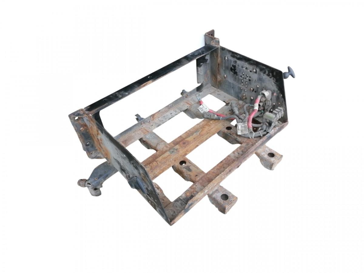 Volvo Battery box 21042654 - Akumuliatorius - Sunkvežimis: foto 1 Volvo Battery box 21042654 - Akumuliatorius - Sunkvežimis: foto 1
