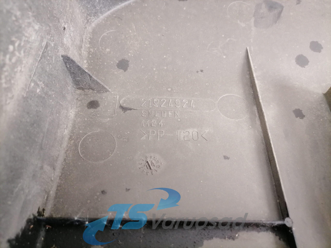 Volvo Battery cover 21924923 - Akumuliatorius - Sunkvežimis: foto 4 Volvo Battery cover 21924923 - Akumuliatorius - Sunkvežimis: foto 4