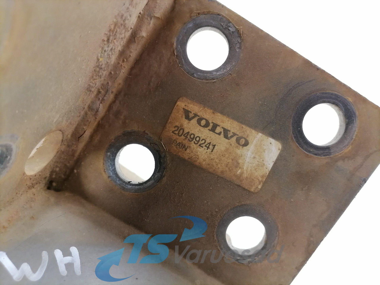 Volvo Bumper bracket 20499241 - Bamperis - Sunkvežimis: foto 3 Volvo Bumper bracket 20499241 - Bamperis - Sunkvežimis: foto 3