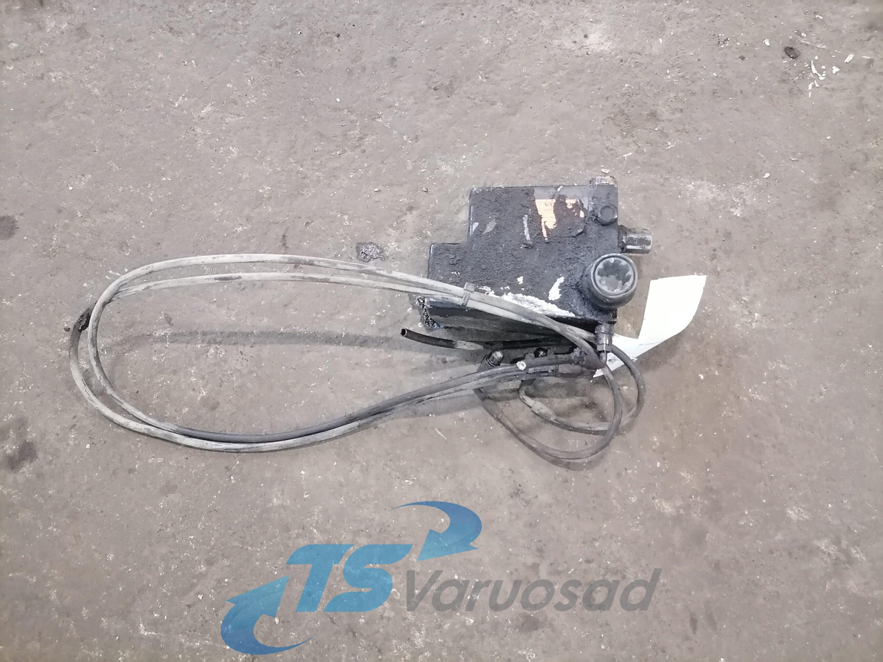Volvo Cab tilting pump 20455262 - Kabinos pakaba - Sunkvežimis: foto 1 Volvo Cab tilting pump 20455262 - Kabinos pakaba - Sunkvežimis: foto 1