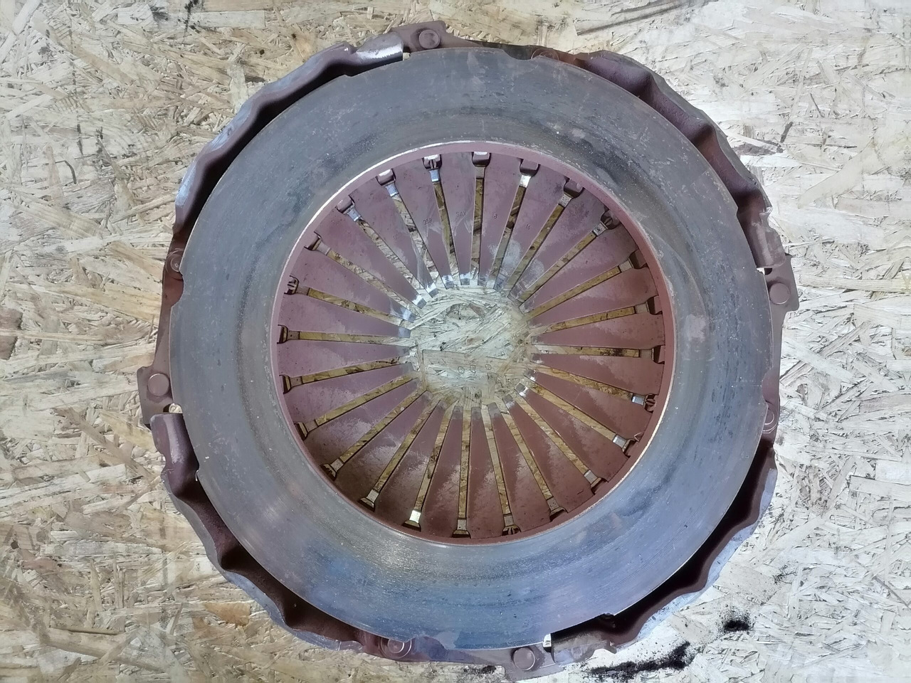 Volvo Clutch cover 21615193 - Sankaba ir dalys - Sunkvežimis: foto 4 Volvo Clutch cover 21615193 - Sankaba ir dalys - Sunkvežimis: foto 4