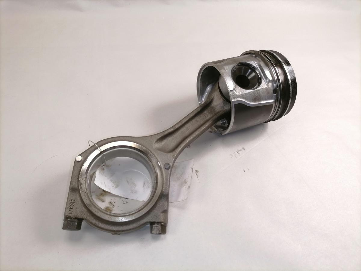 Volvo Connecting rod + piston 20980449 - Stūmokliai/ Žiedai/ Įvorės - Sunkvežimis: foto 5 Volvo Connecting rod + piston 20980449 - Stūmokliai/ Žiedai/ Įvorės - Sunkvežimis: foto 5