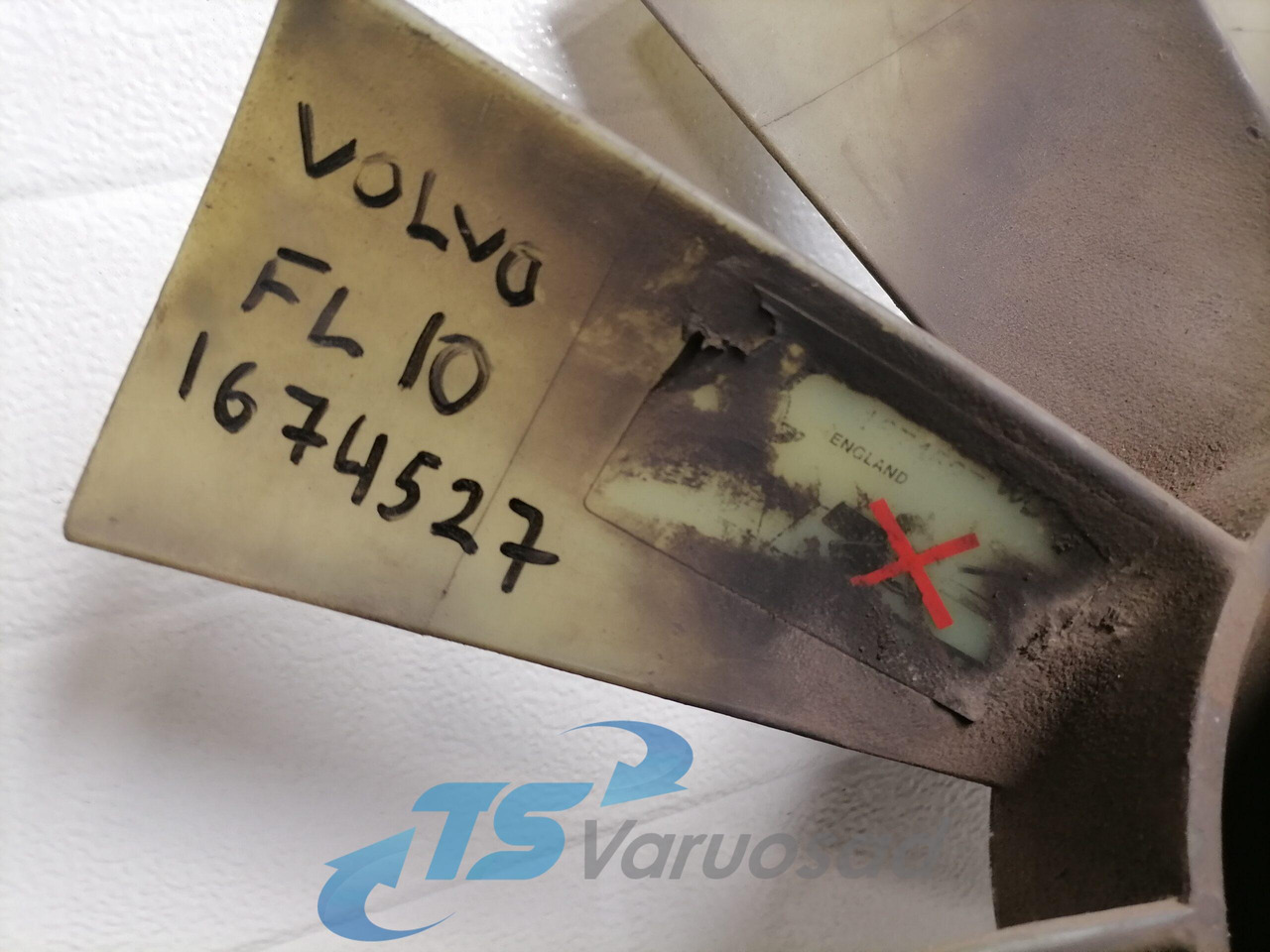 Volvo Cooling fan 1674527 - Ventiliatorius - Sunkvežimis: foto 3 Volvo Cooling fan 1674527 - Ventiliatorius - Sunkvežimis: foto 3