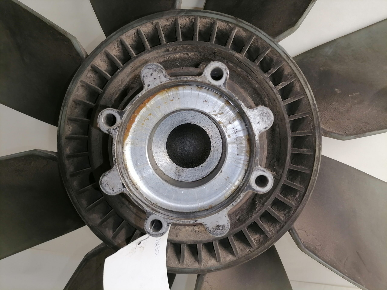 Volvo Cooling fan 1674864 - Ventiliatorius - Sunkvežimis: foto 4 Volvo Cooling fan 1674864 - Ventiliatorius - Sunkvežimis: foto 4