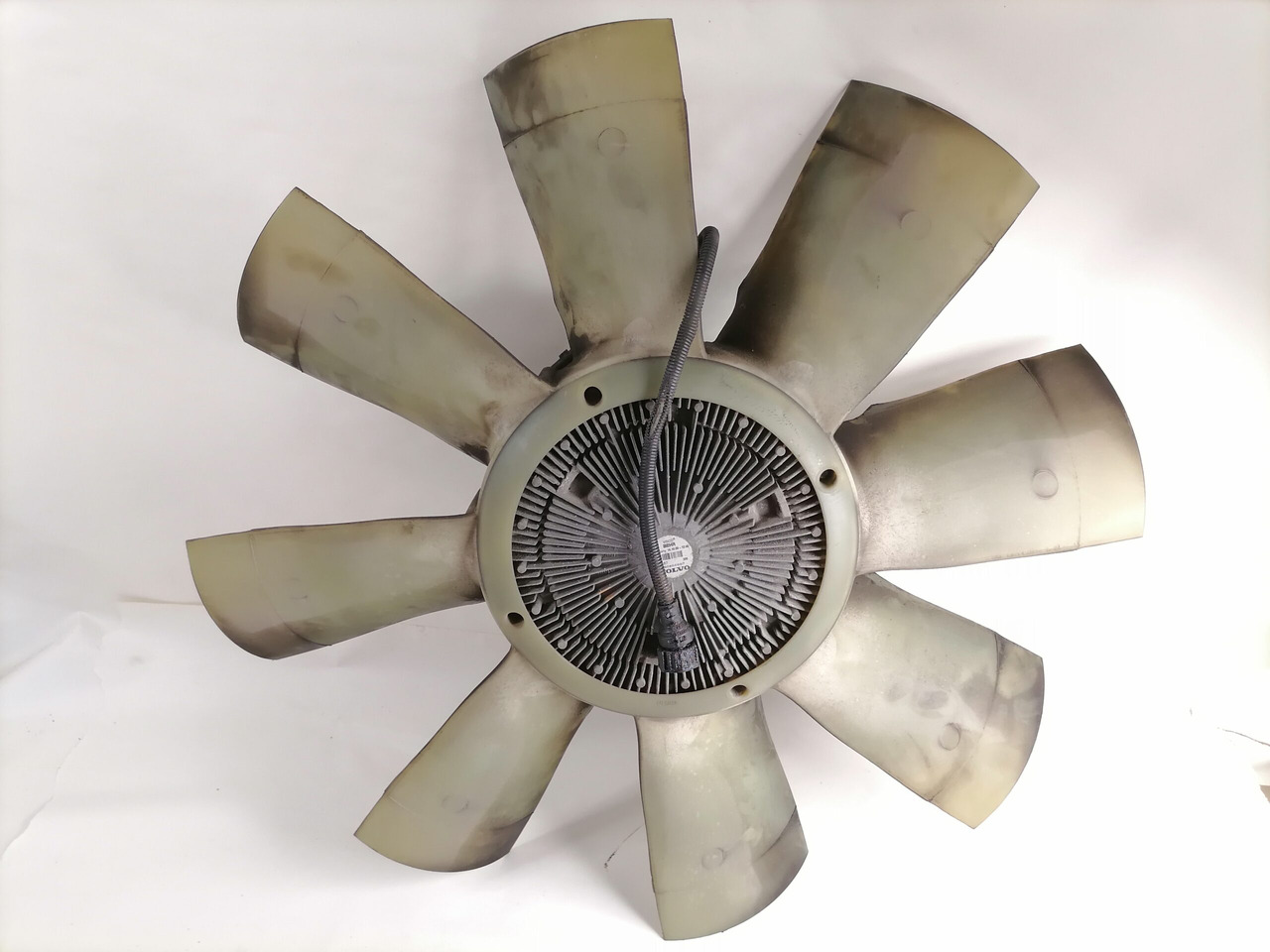 Volvo Cooling fan 20805997 - Ventiliatorius - Sunkvežimis: foto 2 Volvo Cooling fan 20805997 - Ventiliatorius - Sunkvežimis: foto 2