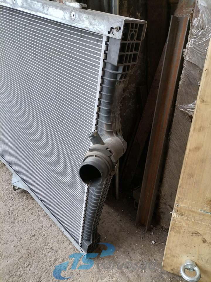 Volvo Cooling radiator 65479 - Radiatorius - Sunkvežimis: foto 4 Volvo Cooling radiator 65479 - Radiatorius - Sunkvežimis: foto 4