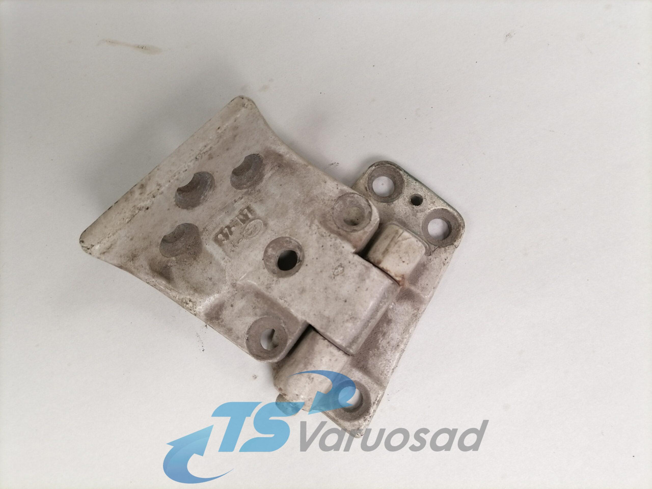 Volvo Door hinge 20372038 - Durys ir dalys - Sunkvežimis: foto 2 Volvo Door hinge 20372038 - Durys ir dalys - Sunkvežimis: foto 2