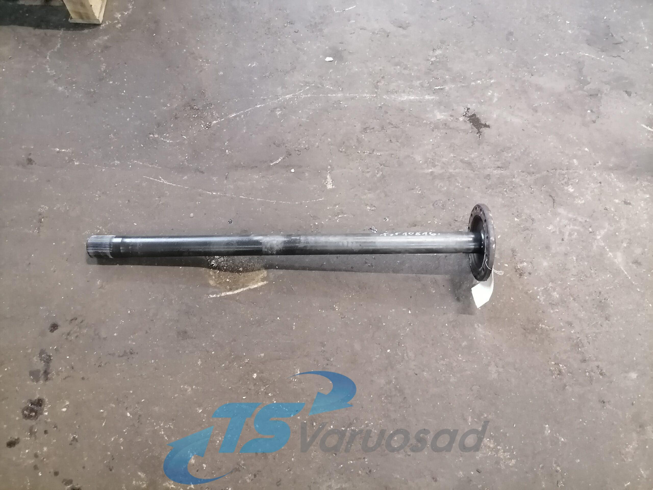 Volvo Drive shaft 20836838 - Pusašis - Sunkvežimis: foto 1 Volvo Drive shaft 20836838 - Pusašis - Sunkvežimis: foto 1