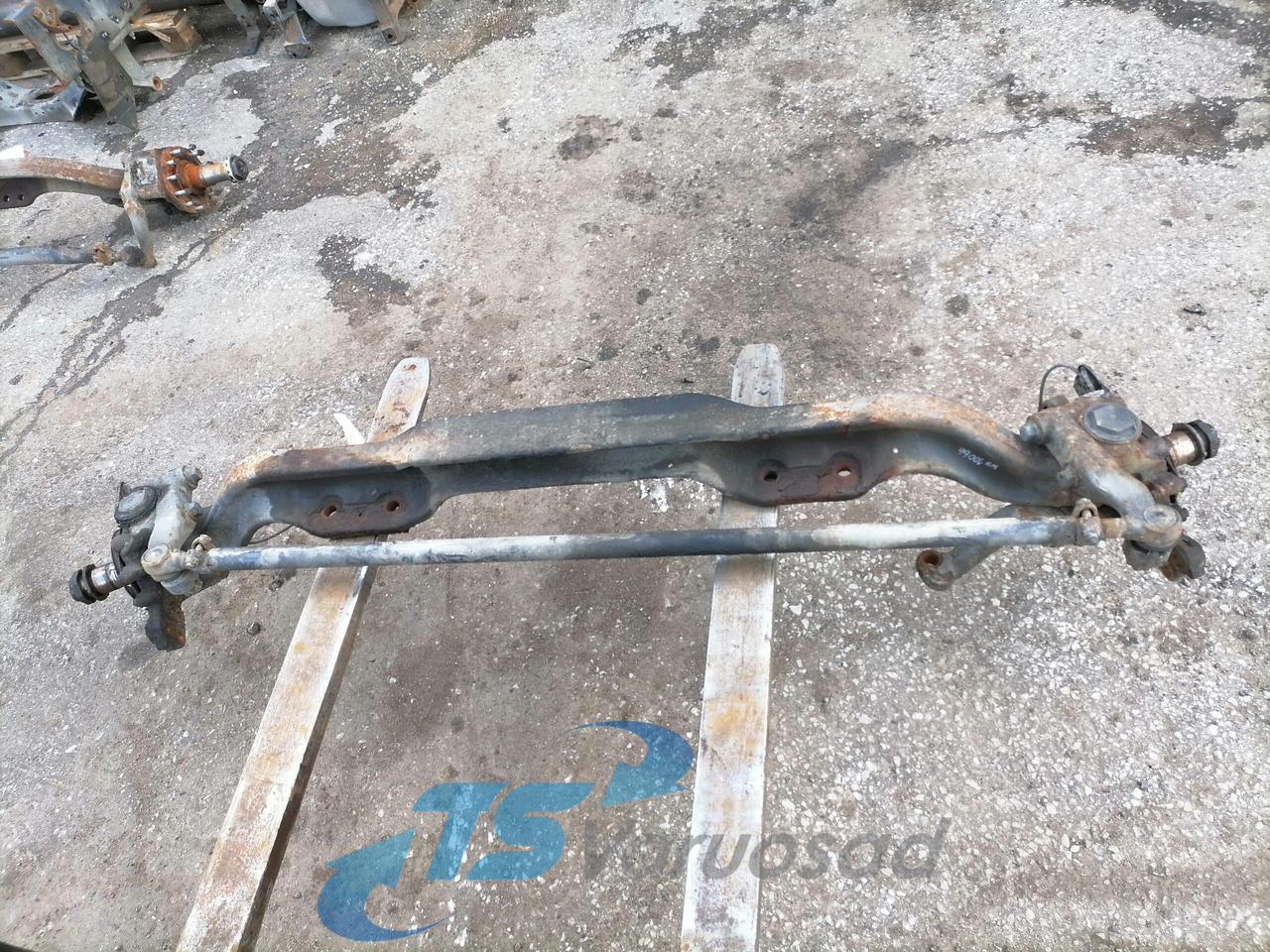 Volvo First axel housing 20581073 - Priekinė ašis - Sunkvežimis: foto 5 Volvo First axel housing 20581073 - Priekinė ašis - Sunkvežimis: foto 5