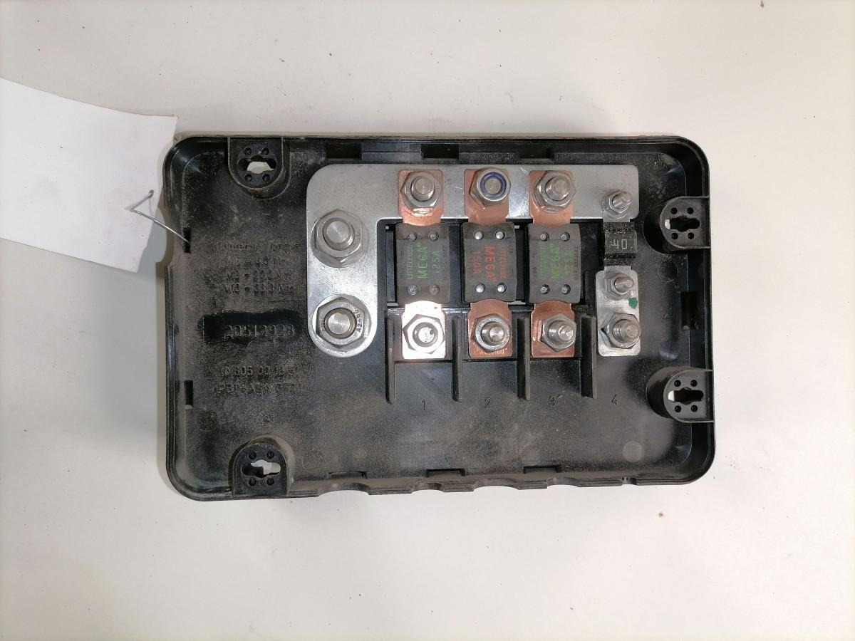 Volvo Fuse box 20512928 - Saugiklis - Sunkvežimis: foto 3 Volvo Fuse box 20512928 - Saugiklis - Sunkvežimis: foto 3