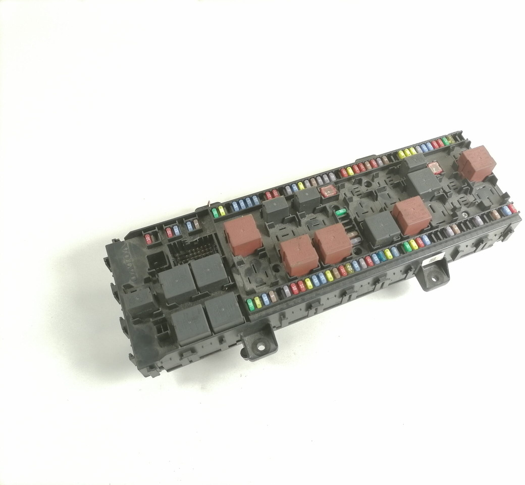 Volvo Fuse box 21939408 - Saugiklis - Sunkvežimis: foto 1 Volvo Fuse box 21939408 - Saugiklis - Sunkvežimis: foto 1