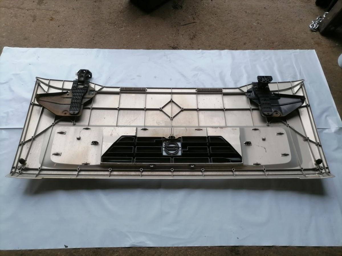 Volvo Grille panel 20748337 - Grotelės - Sunkvežimis: foto 5 Volvo Grille panel 20748337 - Grotelės - Sunkvežimis: foto 5