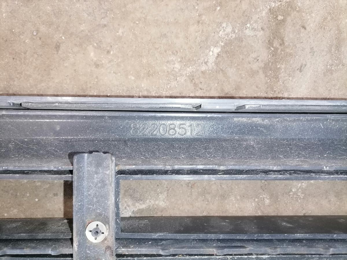 Volvo Grille panel 82208512 - Grotelės - Sunkvežimis: foto 4 Volvo Grille panel 82208512 - Grotelės - Sunkvežimis: foto 4