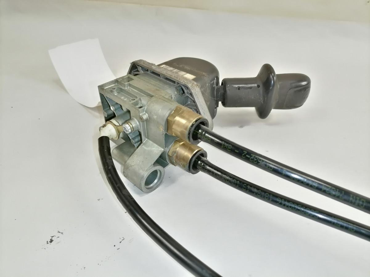 Volvo Handbrake control lever 20763929 - Universali dalis - Sunkvežimis: foto 4 Volvo Handbrake control lever 20763929 - Universali dalis - Sunkvežimis: foto 4