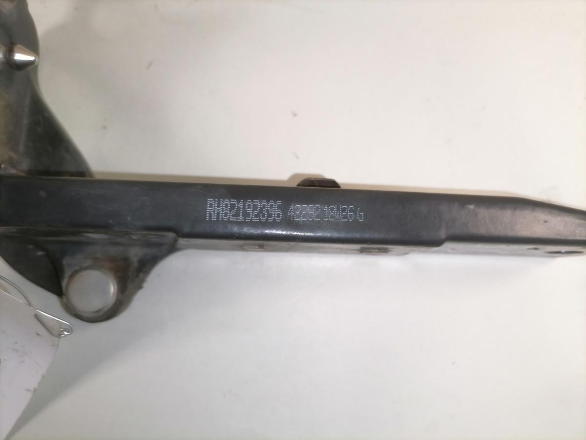 Volvo Iluvõre kandurhing 82192396 - Grotelės - Sunkvežimis: foto 4 Volvo Iluvõre kandurhing 82192396 - Grotelės - Sunkvežimis: foto 4