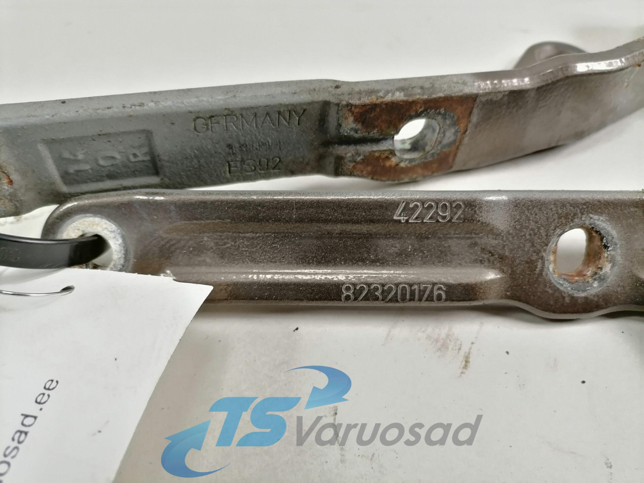 Volvo Iluvõre kandurhing 82320176 - Grotelės - Sunkvežimis: foto 2 Volvo Iluvõre kandurhing 82320176 - Grotelės - Sunkvežimis: foto 2