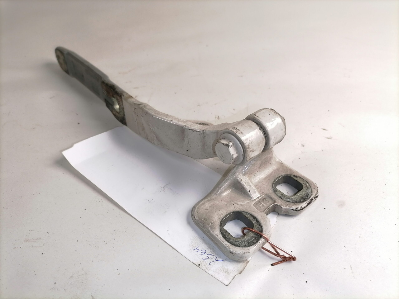 Volvo Iluvõre kandurhing 82320177 - Grotelės - Sunkvežimis: foto 2 Volvo Iluvõre kandurhing 82320177 - Grotelės - Sunkvežimis: foto 2