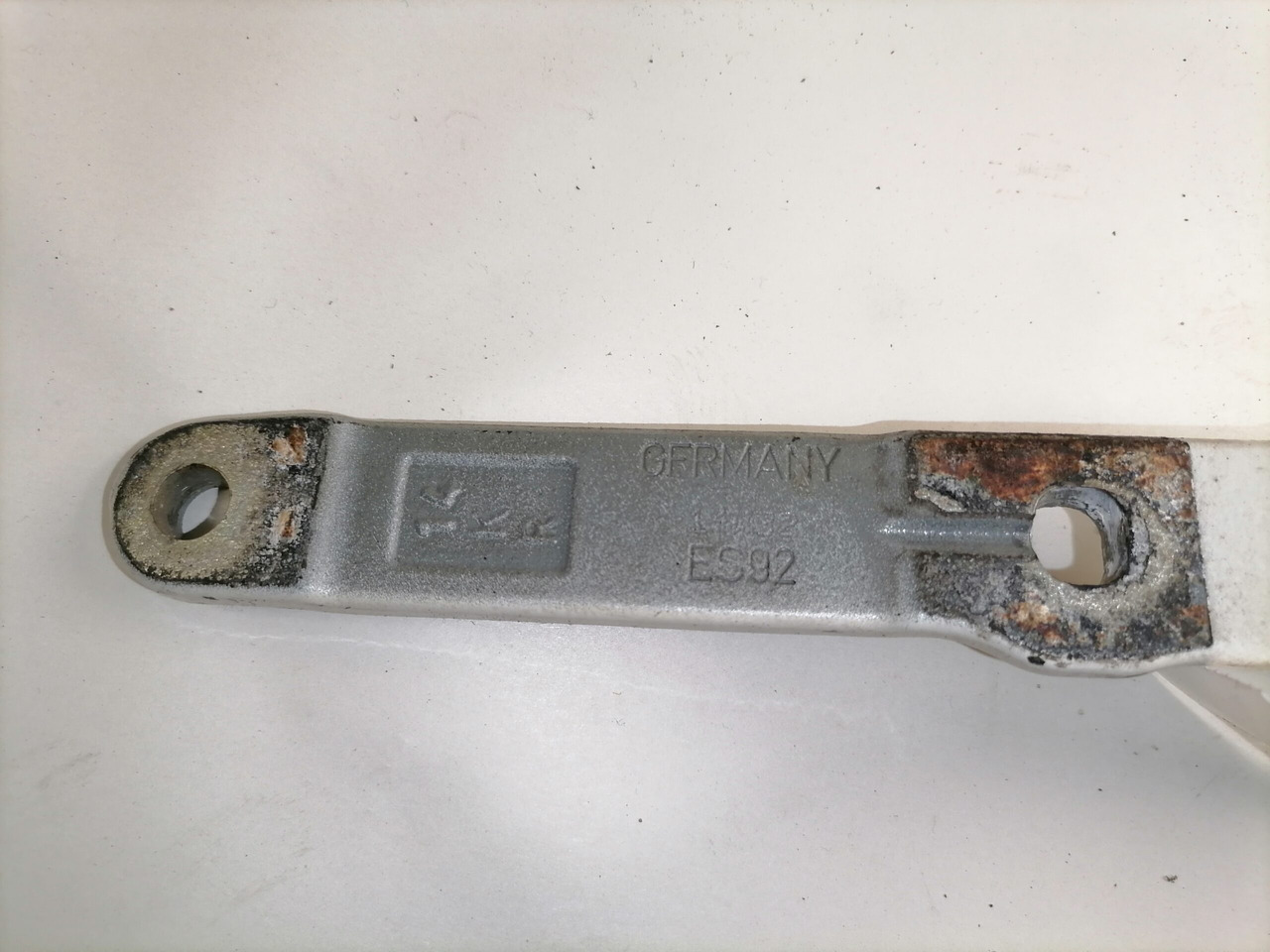 Volvo Iluvõre kandurhing 82320177 - Grotelės - Sunkvežimis: foto 3 Volvo Iluvõre kandurhing 82320177 - Grotelės - Sunkvežimis: foto 3