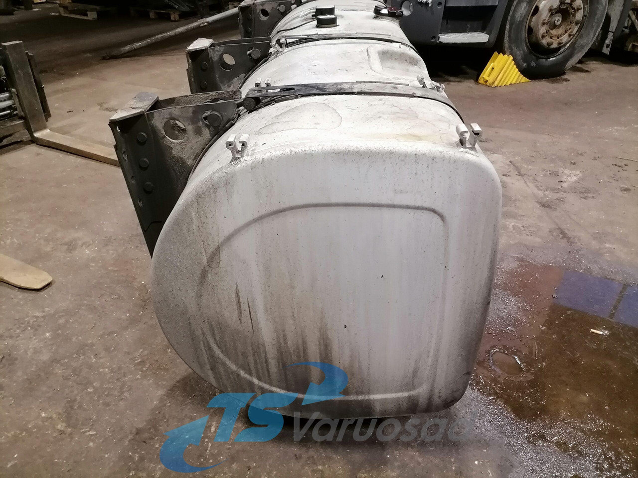 Volvo Kütusepaak 900L 21442022 - Degalų bakas - Sunkvežimis: foto 5 Volvo Kütusepaak 900L 21442022 - Degalų bakas - Sunkvežimis: foto 5