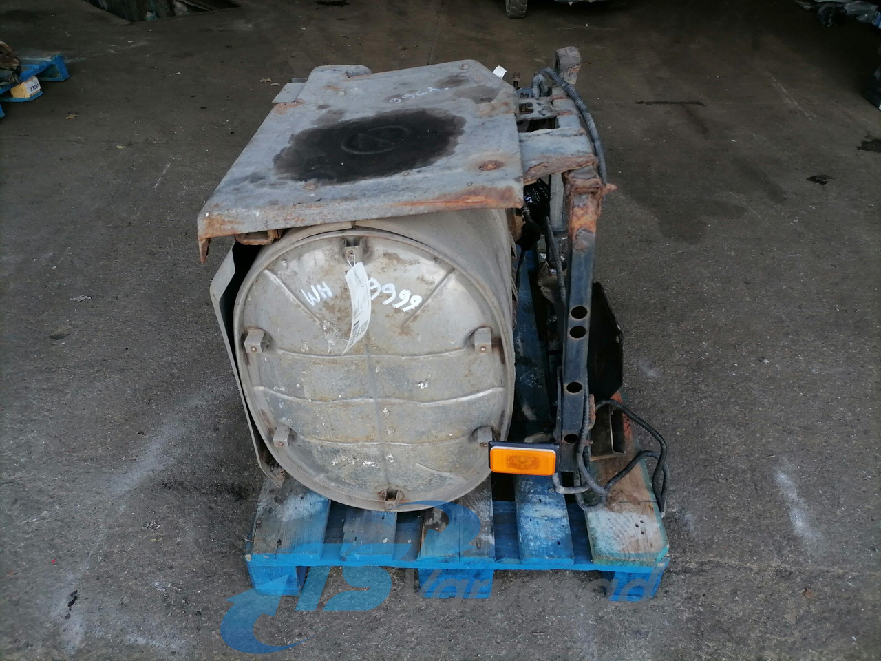 Volvo Muffler 20894953 - Duslintuvas - Sunkvežimis: foto 1 Volvo Muffler 20894953 - Duslintuvas - Sunkvežimis: foto 1