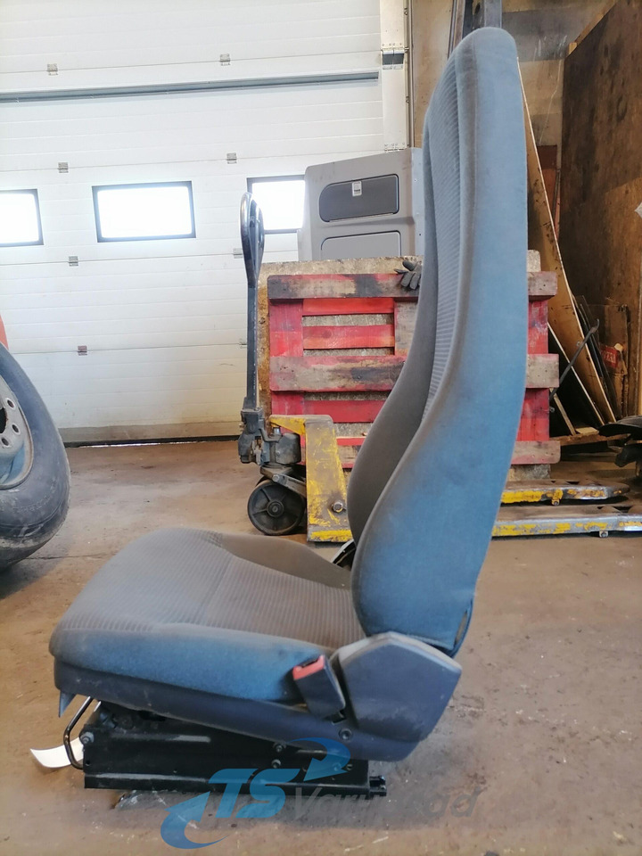 Volvo Passenger seat 20862627 - Sėdynė - Sunkvežimis: foto 5 Volvo Passenger seat 20862627 - Sėdynė - Sunkvežimis: foto 5