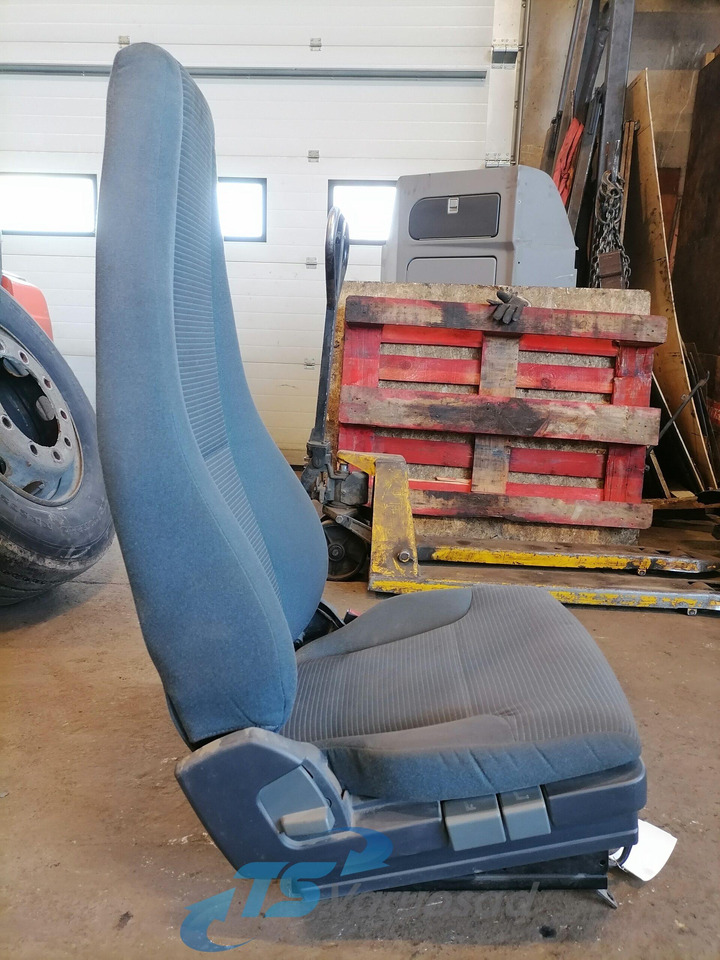 Volvo Passenger seat 20862627 - Sėdynė - Sunkvežimis: foto 4 Volvo Passenger seat 20862627 - Sėdynė - Sunkvežimis: foto 4