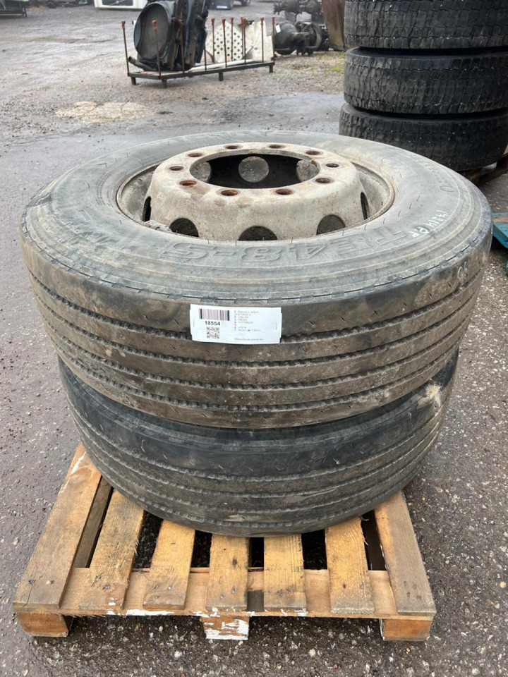 Volvo Rehvid + veljed 315/70R22.5 31570R225 - Padangos ir ratlankiai - Sunkvežimis: foto 1 Volvo Rehvid + veljed 315/70R22.5 31570R225 - Padangos ir ratlankiai - Sunkvežimis: foto 1