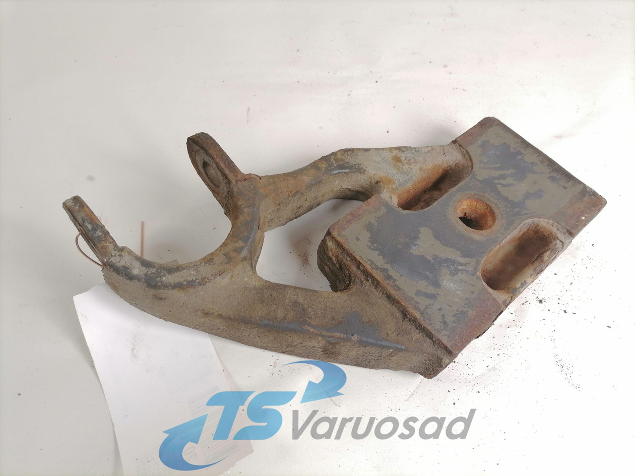 Volvo Shock absorber mounting 20703964 - Pakaba - Sunkvežimis: foto 1 Volvo Shock absorber mounting 20703964 - Pakaba - Sunkvežimis: foto 1