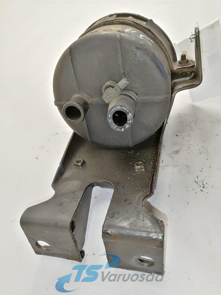 Volvo Steering oil tank+ bracket 1592945 - Vairo stiprintuvo šlanga - Sunkvežimis: foto 2 Volvo Steering oil tank+ bracket 1592945 - Vairo stiprintuvo šlanga - Sunkvežimis: foto 2