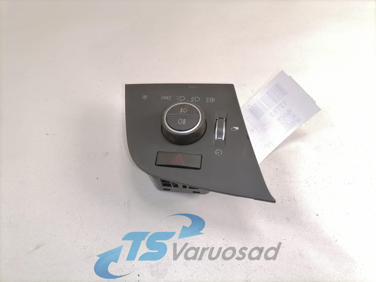 Volvo Switch, lights 22154311 - Kabina - Sunkvežimis: foto 1 Volvo Switch, lights 22154311 - Kabina - Sunkvežimis: foto 1