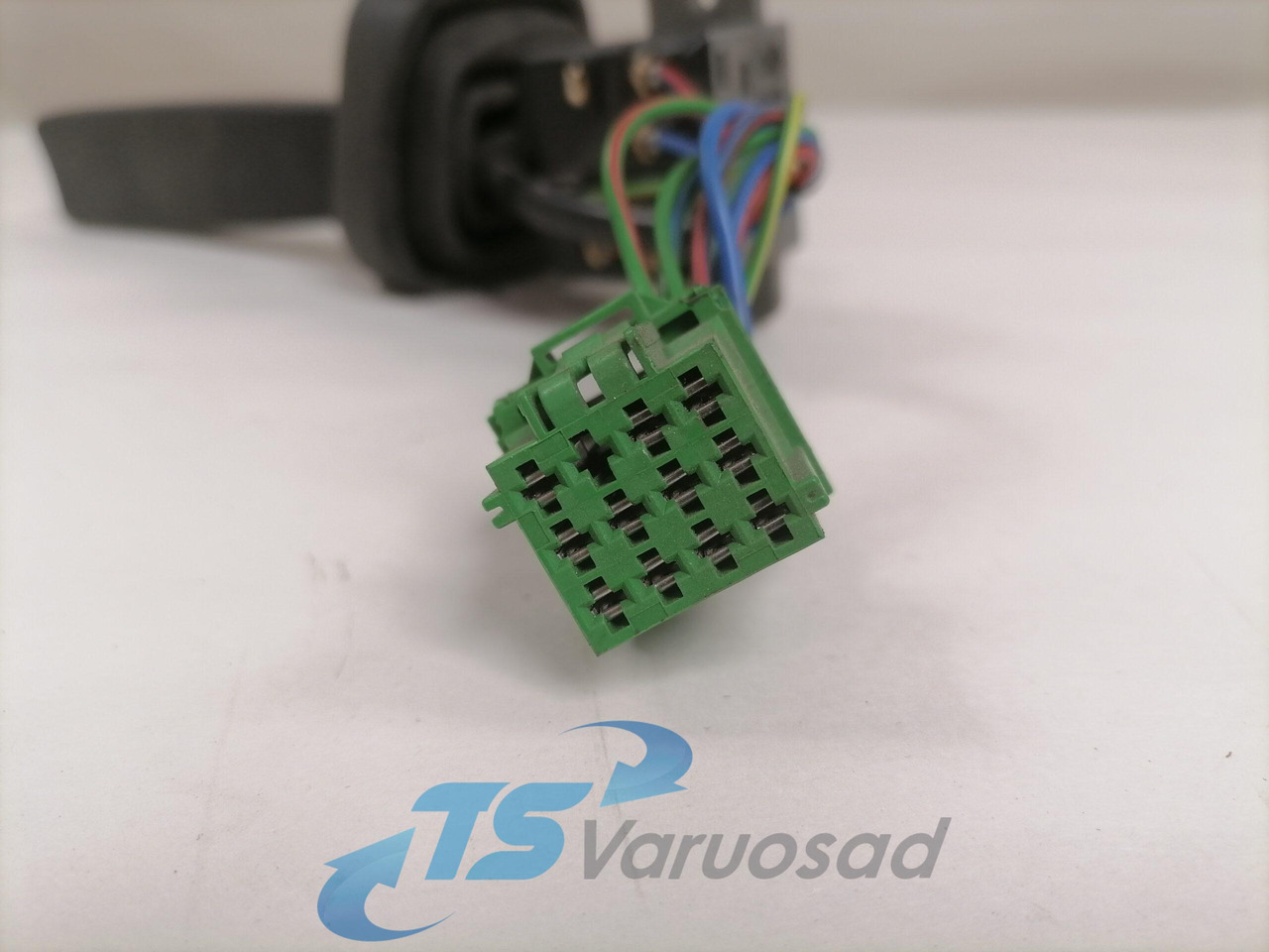 Volvo Switch, wipers 20553738 - Elektros sistema - Sunkvežimis: foto 3 Volvo Switch, wipers 20553738 - Elektros sistema - Sunkvežimis: foto 3