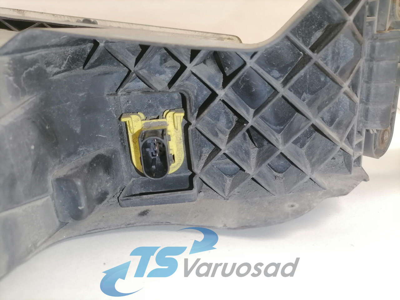 Volvo Udutuli, vasak 84186279 - Apšvietimas - Sunkvežimis: foto 3 Volvo Udutuli, vasak 84186279 - Apšvietimas - Sunkvežimis: foto 3