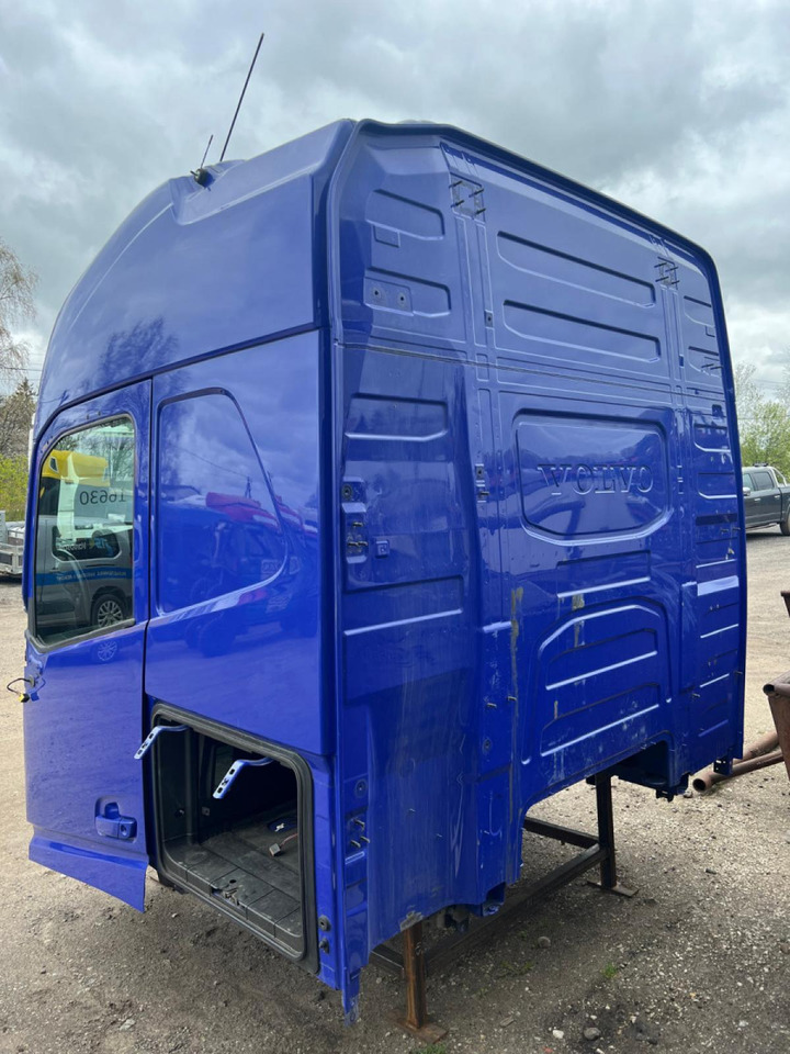 Volvo Volvo cab 85135364 - Kabina ir interjeras - Sunkvežimis: foto 3 Volvo Volvo cab 85135364 - Kabina ir interjeras - Sunkvežimis: foto 3