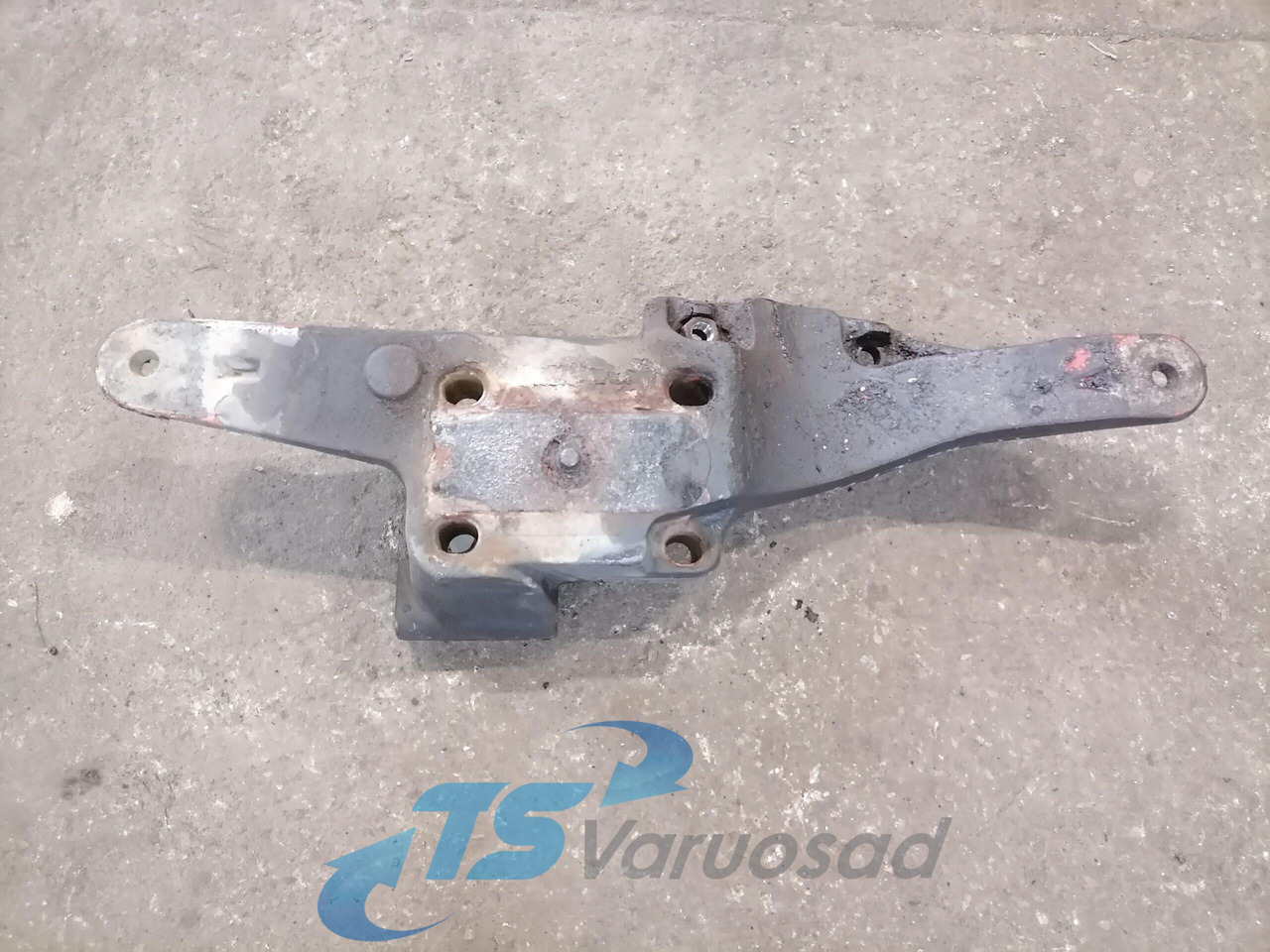 Volvo Volvo drive axle / axle mounting / airbag carrier 20428752 - Ašis ir dalys - Sunkvežimis: foto 1 Volvo Volvo drive axle / axle mounting / airbag carrier 20428752 - Ašis ir dalys - Sunkvežimis: foto 1