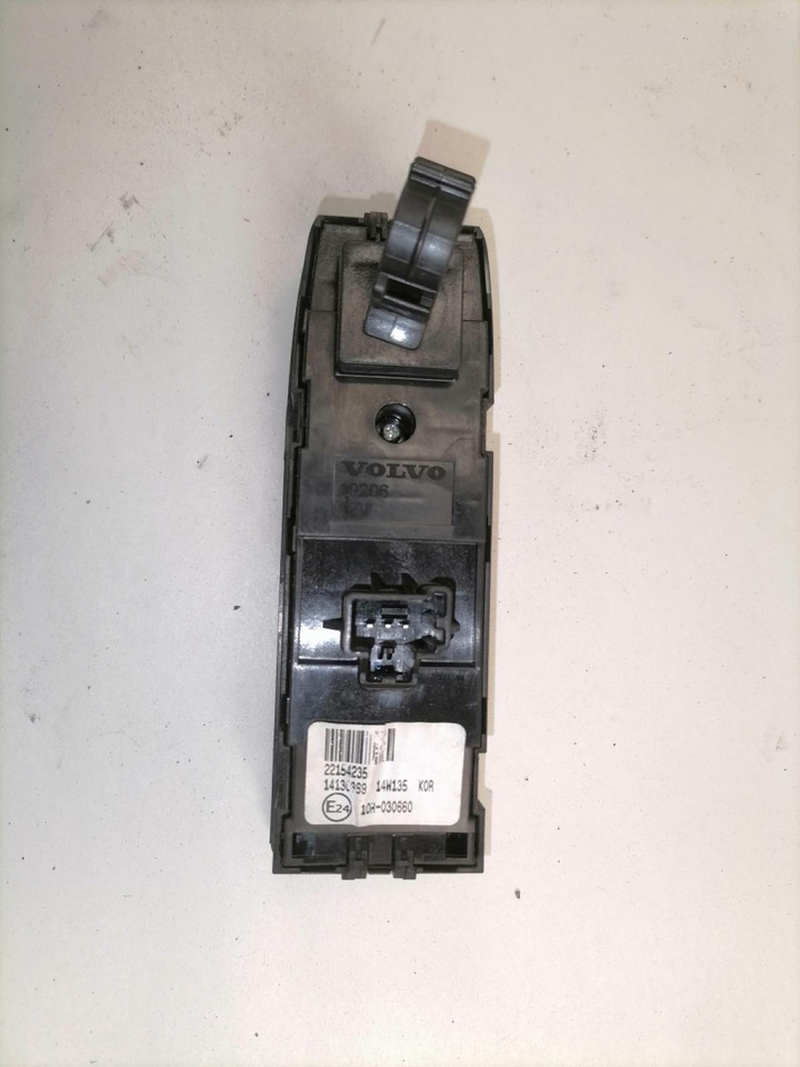 Volvo Volvo lüliti, aknatõstuk 22154235 - Kabina - Sunkvežimis: foto 3 Volvo Volvo lüliti, aknatõstuk 22154235 - Kabina - Sunkvežimis: foto 3