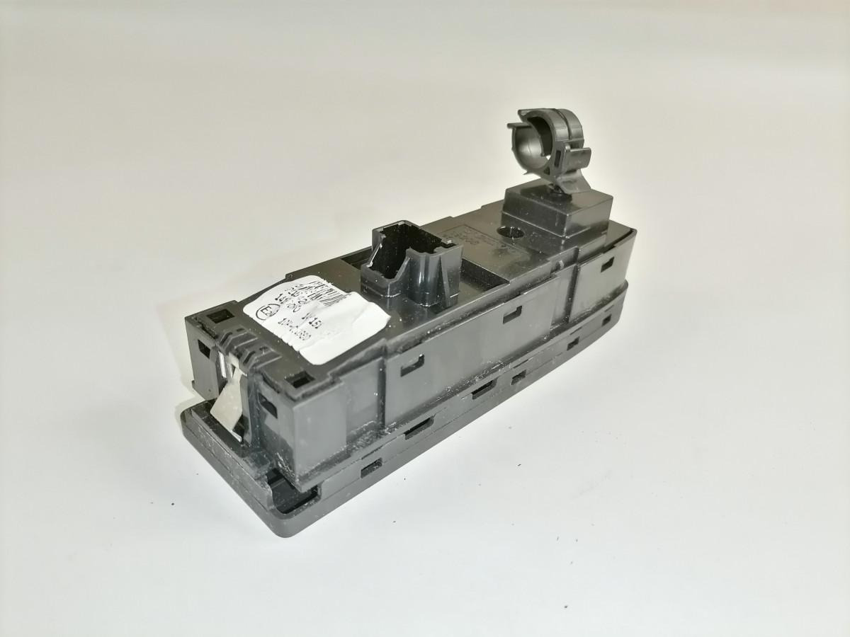 Volvo Volvo lüliti, aknatõstuk 22154240 - Kabina - Sunkvežimis: foto 3 Volvo Volvo lüliti, aknatõstuk 22154240 - Kabina - Sunkvežimis: foto 3