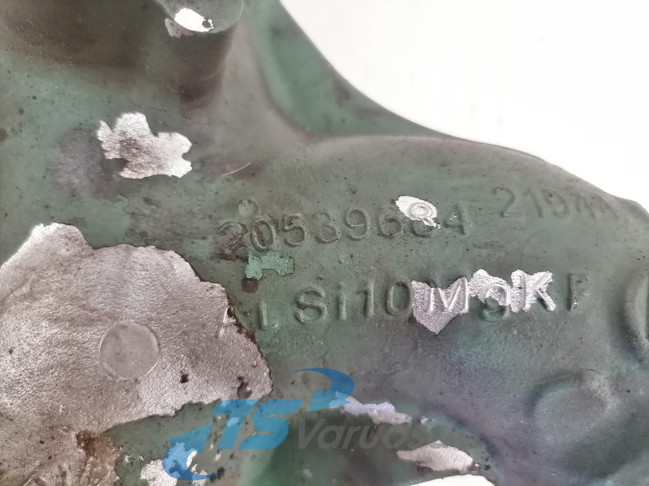 Volvo Water pump manifold / housing 20539684 - Aušinimo skysčio siurblys - Sunkvežimis: foto 3 Volvo Water pump manifold / housing 20539684 - Aušinimo skysčio siurblys - Sunkvežimis: foto 3