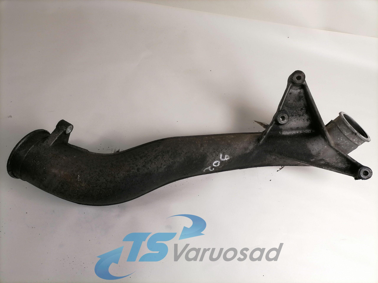 Volvo intercooler pipe 3979999 - Tarpinis aušintuvas - Sunkvežimis: foto 2 Volvo intercooler pipe 3979999 - Tarpinis aušintuvas - Sunkvežimis: foto 2