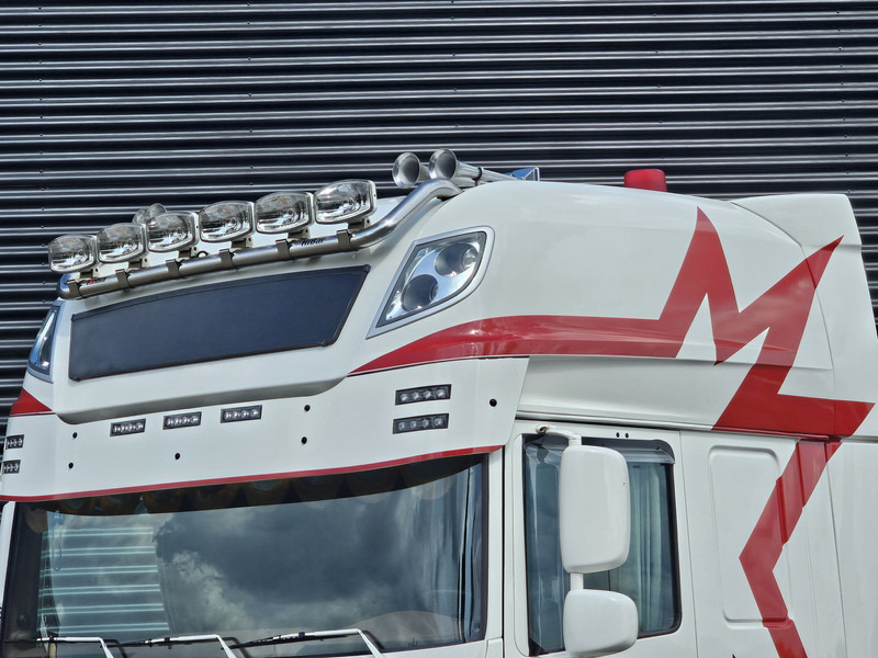 DAF XF480 / 6x2/4 / LIFT STEERING AXLE - Vilkikas: foto 4 DAF XF480 / 6x2/4 / LIFT STEERING AXLE - Vilkikas: foto 4