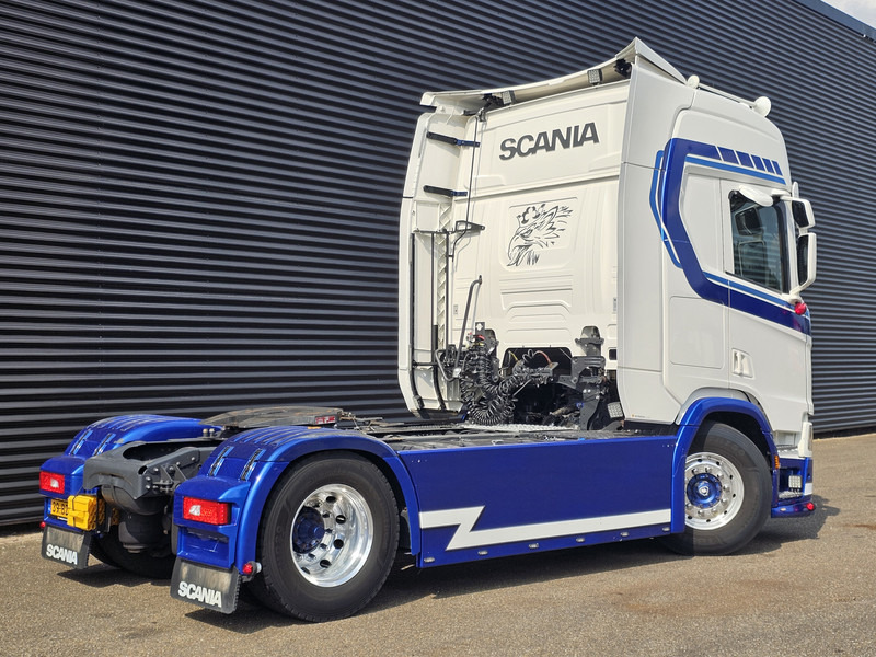 Scania R450 4x2 / RETARDER / 2 TANKS - Vilkikas: foto 3 Scania R450 4x2 / RETARDER / 2 TANKS - Vilkikas: foto 3